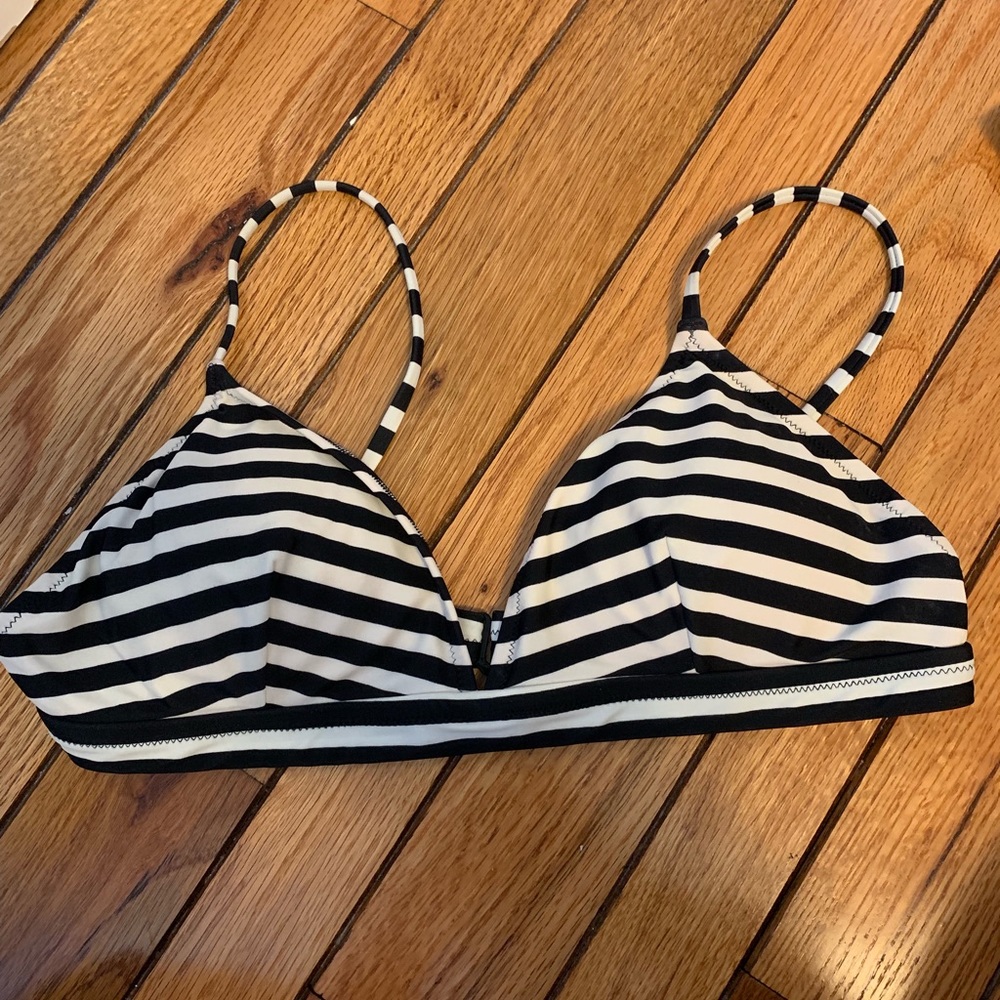 JCREW navy and ivory bikini top! - Picture 4 of 6